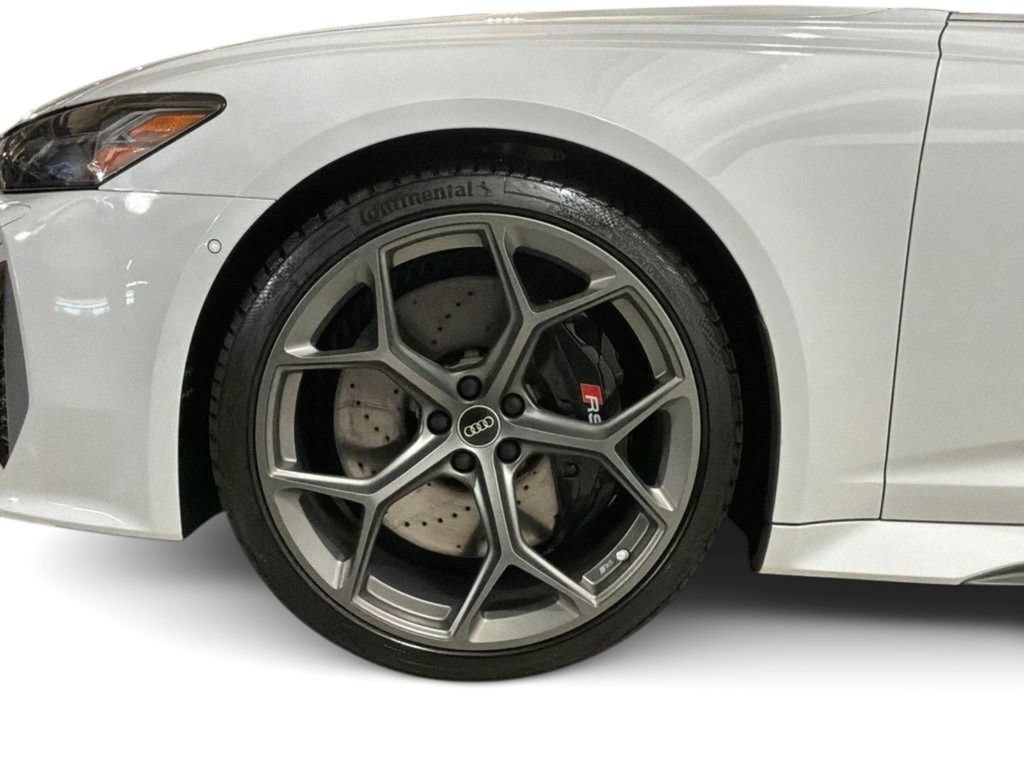 Certified 2025 Audi RS 6 performance AWD/4WD image 13