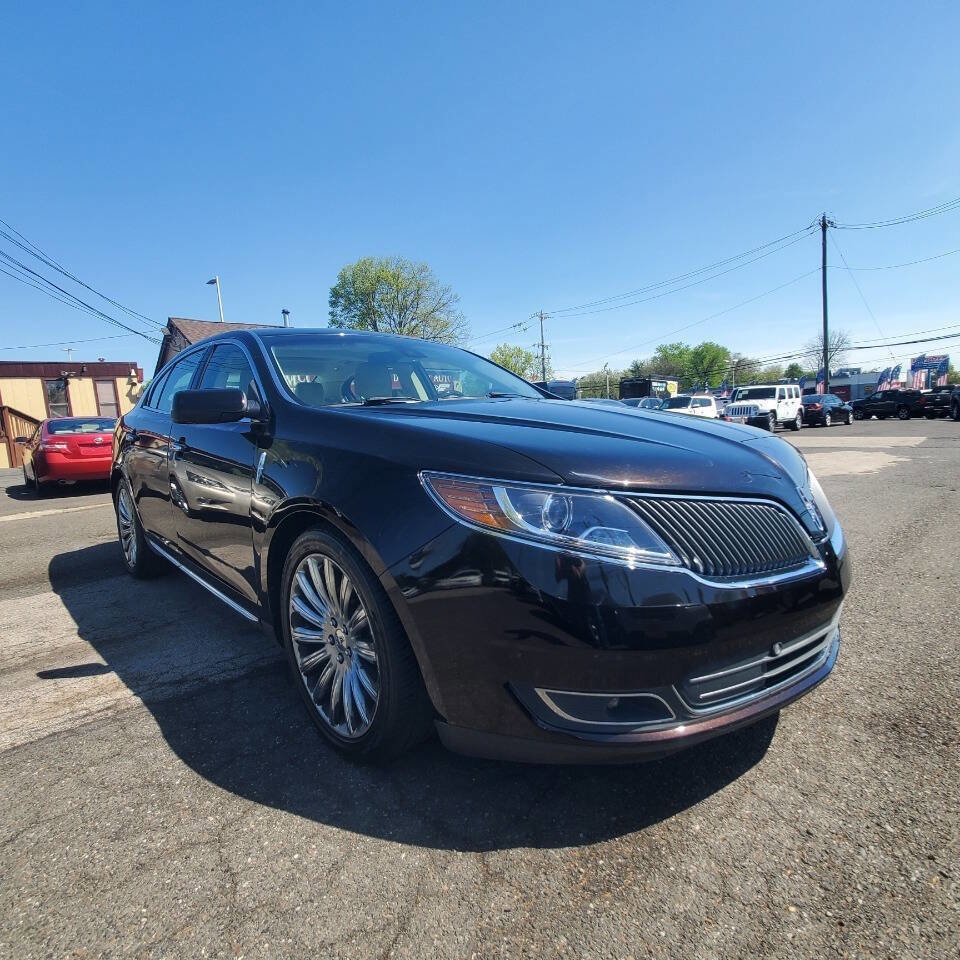 Used 2013 Lincoln MKS AWD image 7