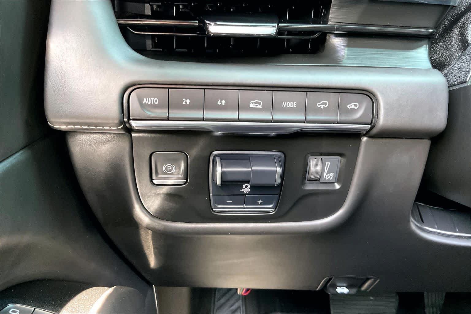 Used 2021 Cadillac Escalade ESV Sport Platinum AWD/4WD image 15