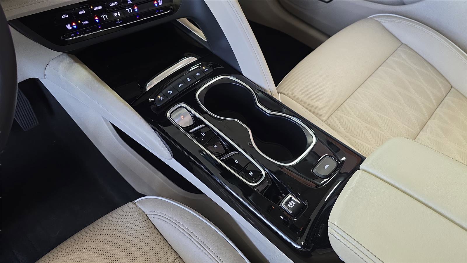 Used 2023 Buick Envision Avenir AWD/4WD image 25