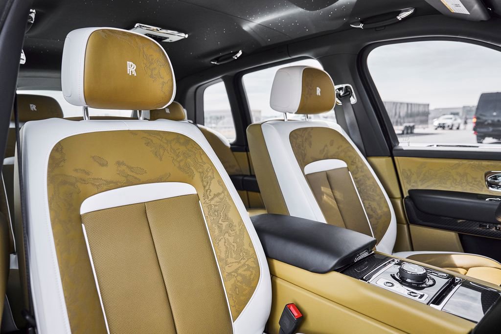 Used 2026 Rolls-Royce Cullinan Black Badge image 50
