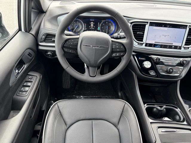 New 2026 Chrysler Pacifica Limited w/ S Appearance Package FWD image 37