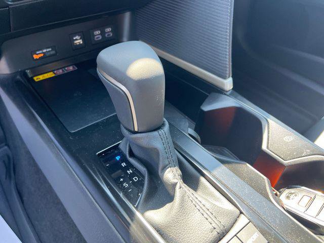 Certified 2026 Toyota Camry Hybrid FWD image 20