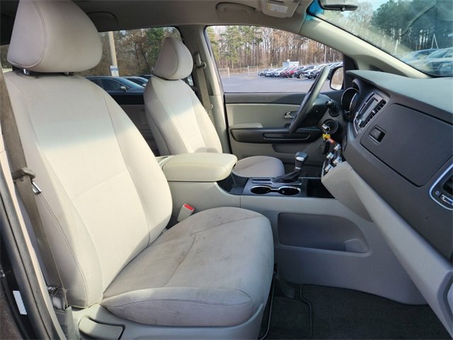 Used 2021 Kia Sedona LX image 17