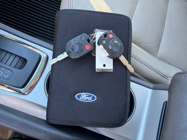 Used 2010 Ford Fusion SEL FWD image 19