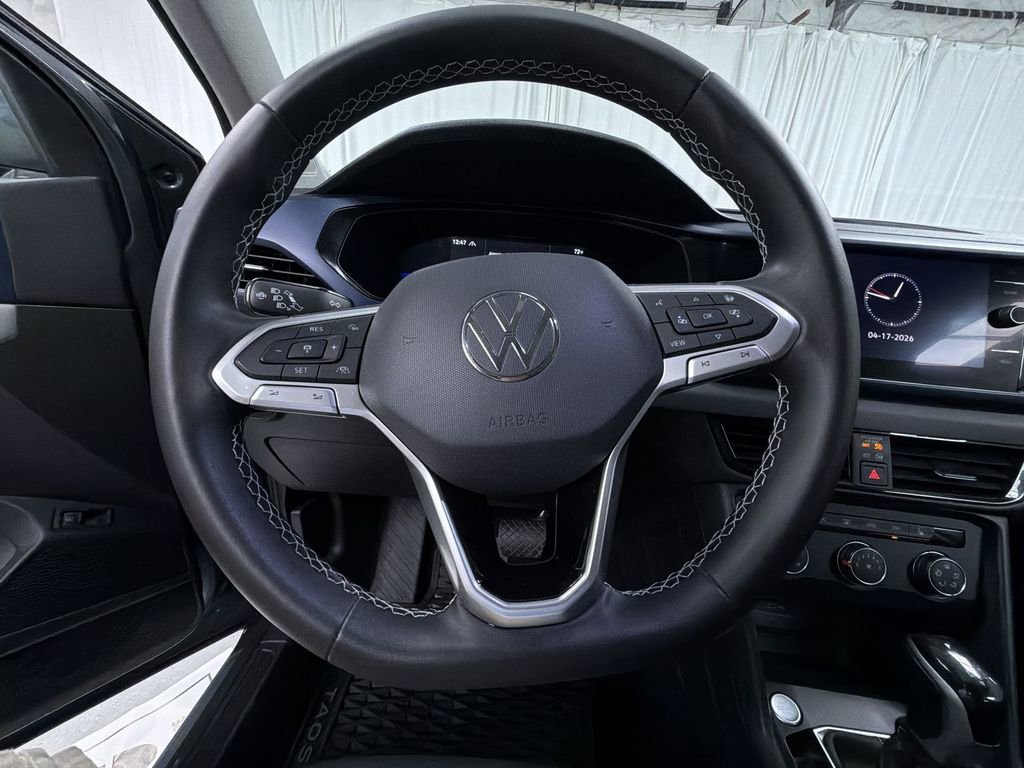 Used 2022 Volkswagen Taos SE w/ Panoramic Sunroof Package image 24