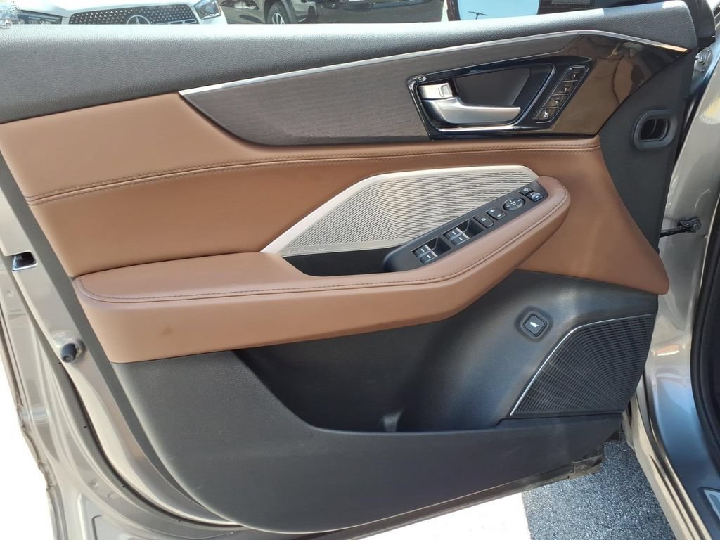 Used 2022 Acura MDX w/ Advance Package AWD/4WD image 11