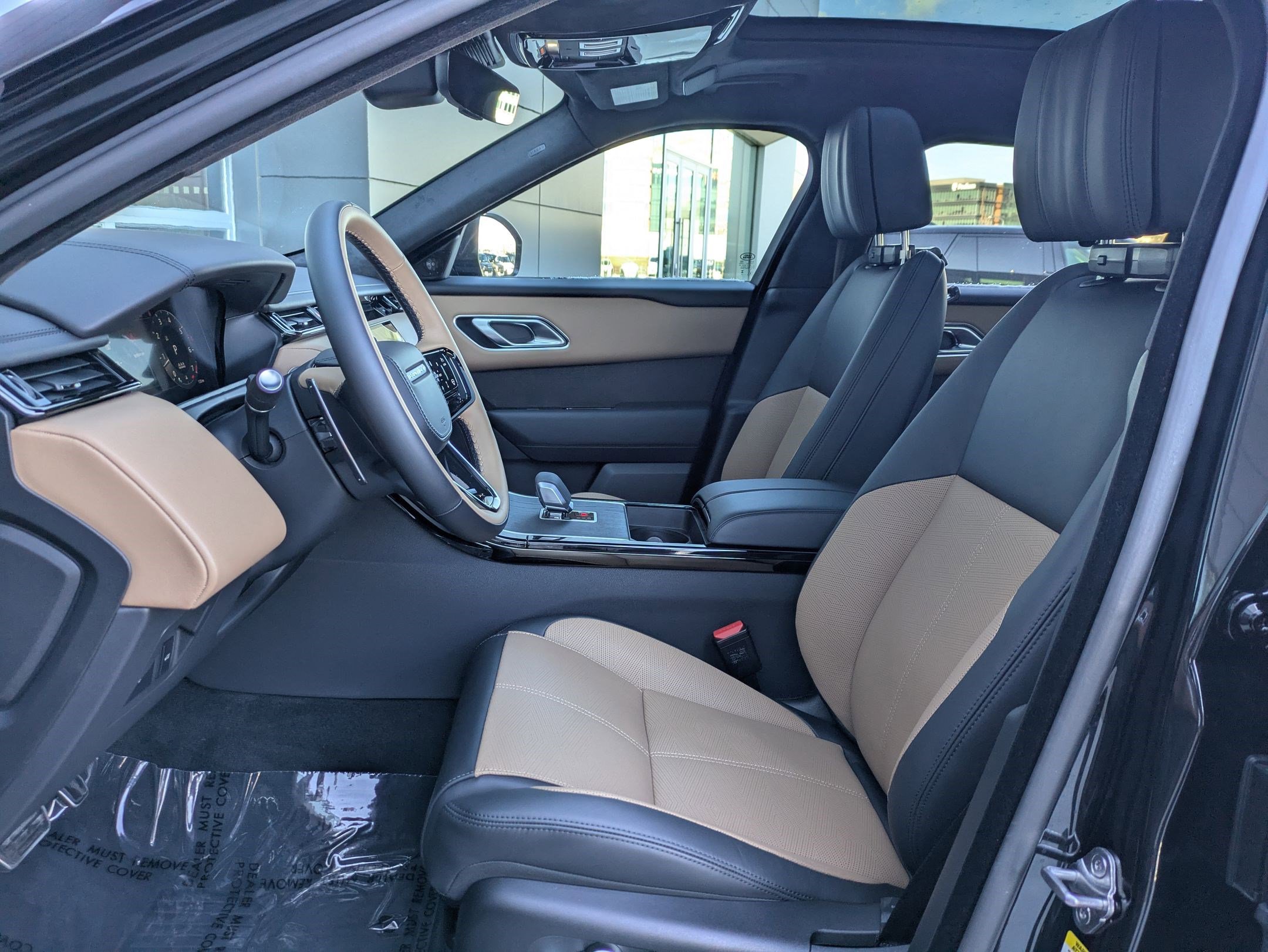 Used 2026 Land Rover Range Rover Velar Autobiography image 24