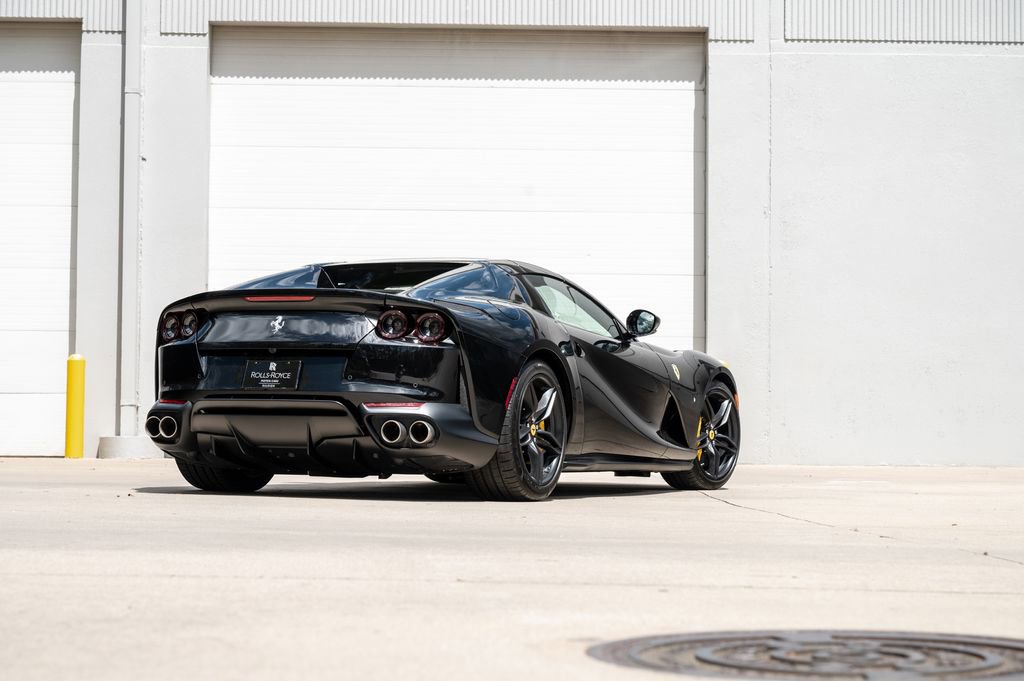 Used 2022 Ferrari 812 GTS RWD image 21