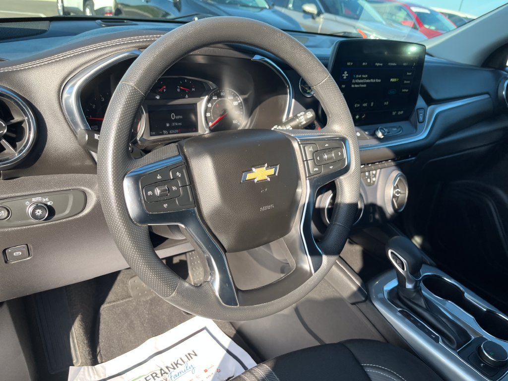 Used 2025 Chevrolet Blazer LT FWD image 15