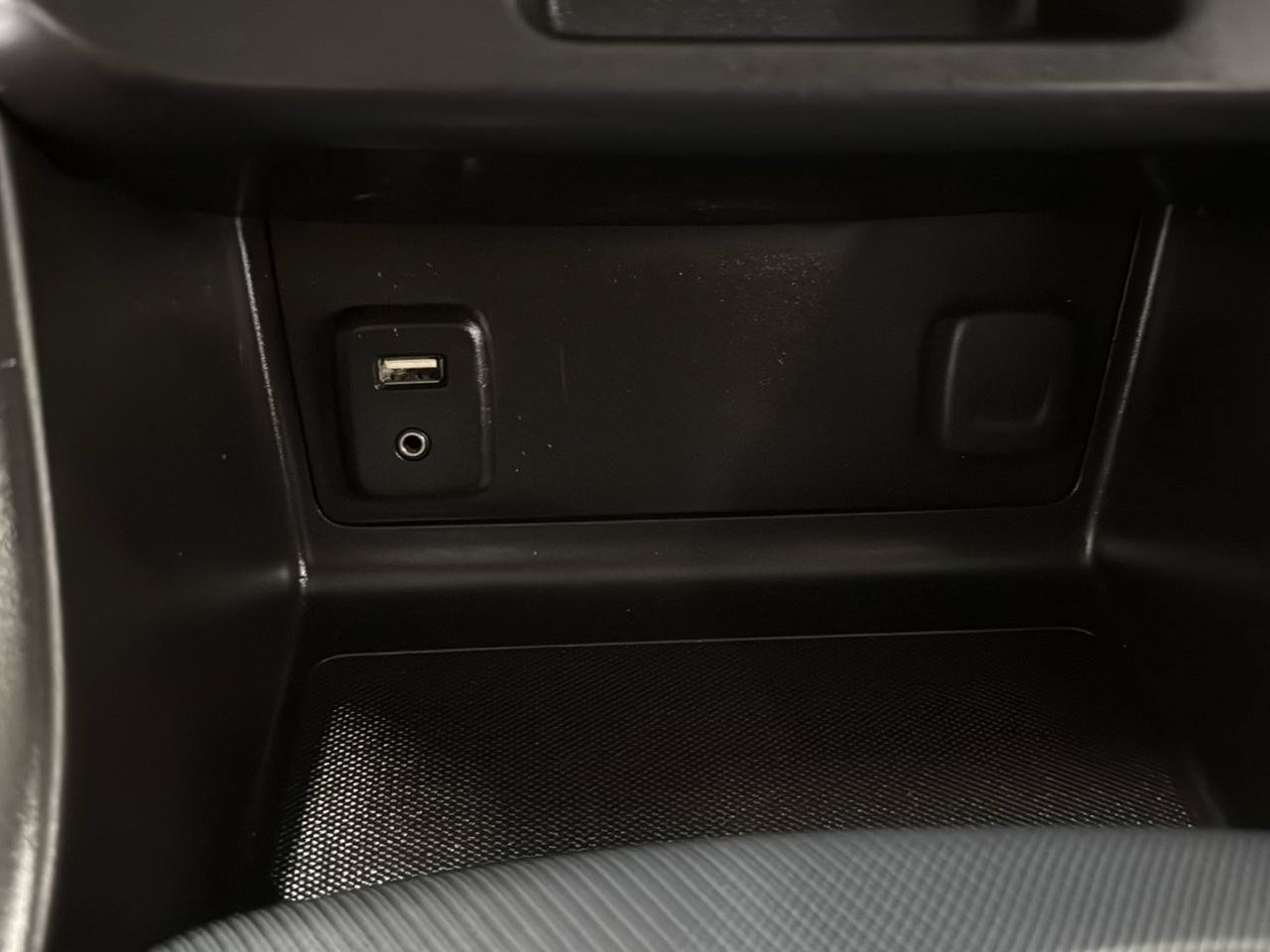 Used 2017 Chevrolet Colorado Z71 AWD/4WD image 25