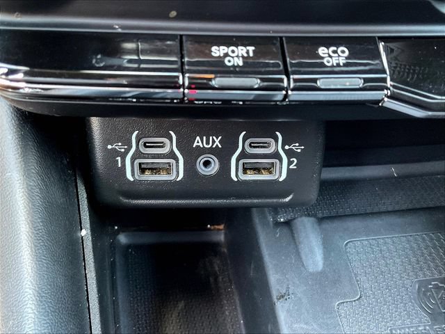Used 2022 Dodge Durango R/T w/ Blacktop Package AWD/4WD image 18