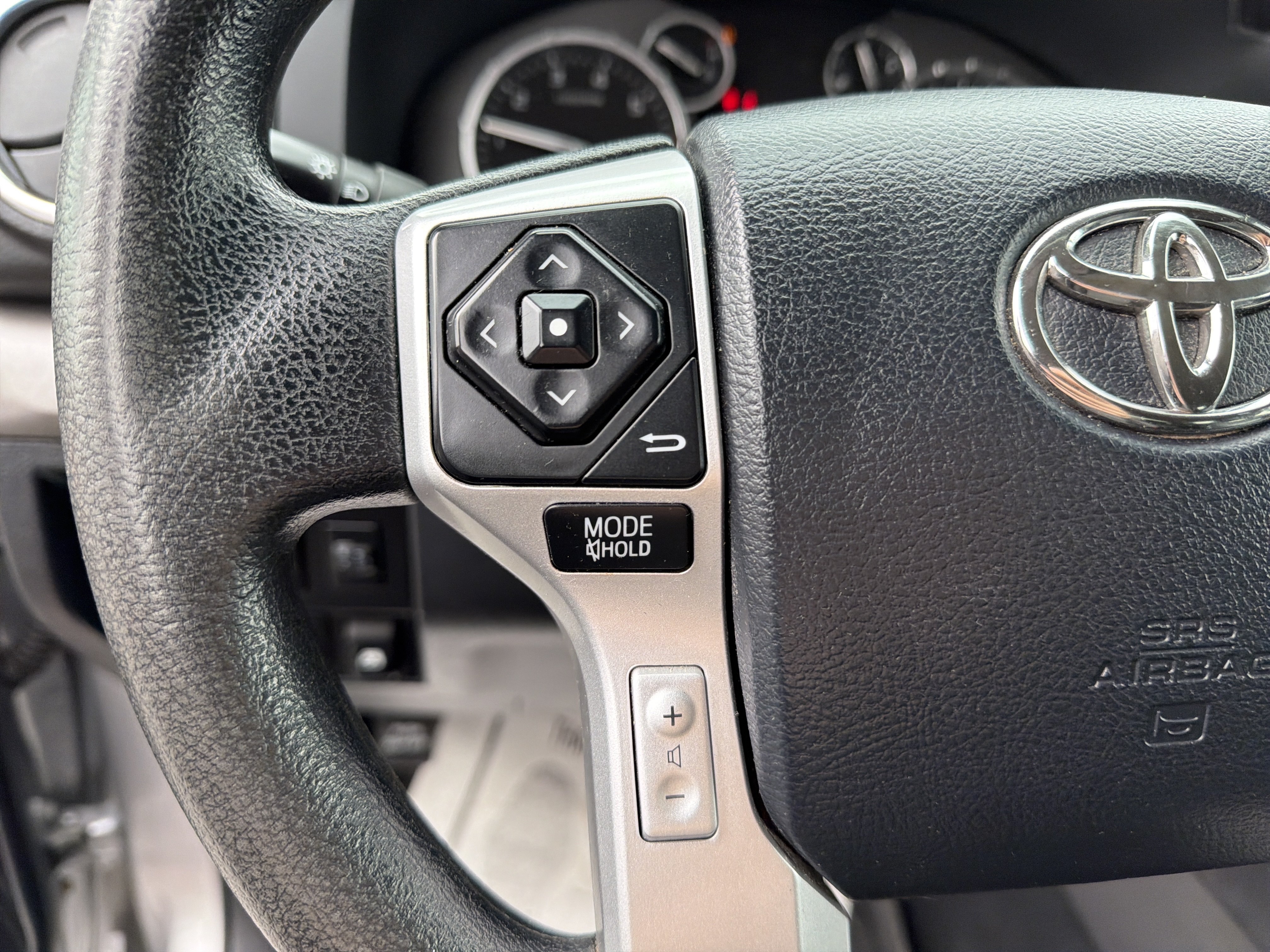 Used 2017 Toyota Tundra SR5 w/ TRD Off Road Package AWD/4WD image 19