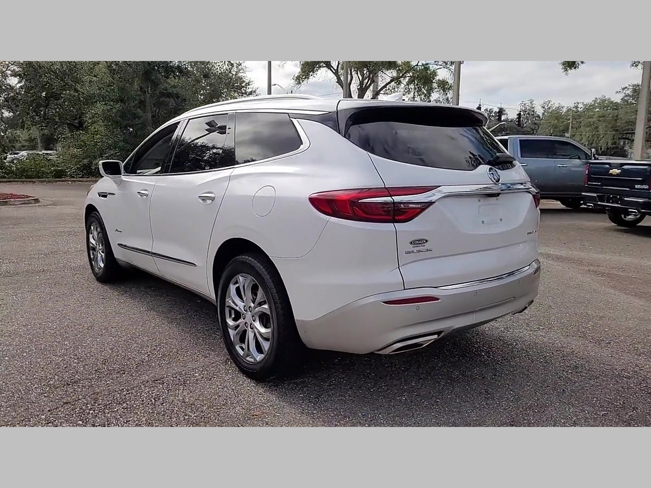 Used 2018 Buick Enclave Avenir w/ Avenir Technology Package image 20