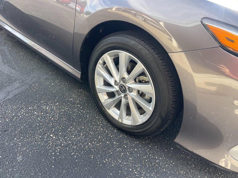 Used 2024 Toyota Camry LE FWD image 7