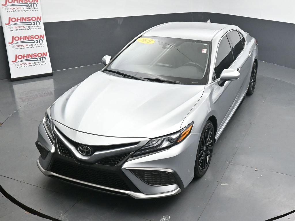 Used 2021 Toyota Camry XSE image 28