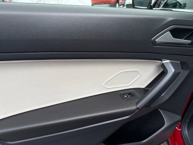 Used 2019 Volkswagen Tiguan SE image 29