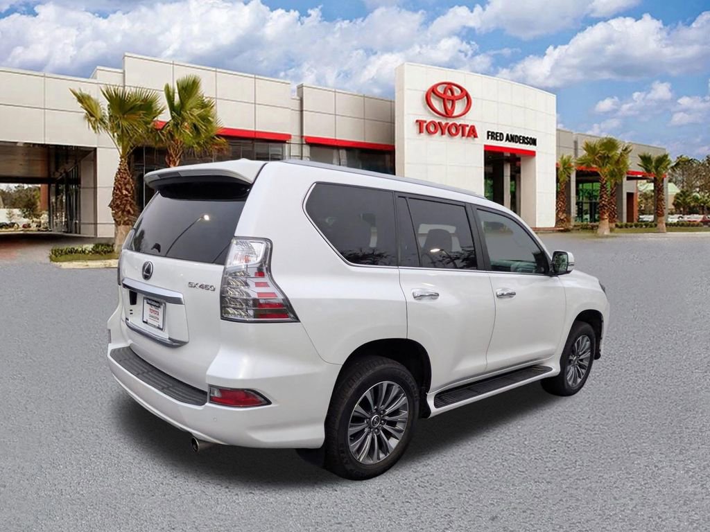 Used 2020 Lexus GX 460 Luxury w/ Accessory Package image 4
