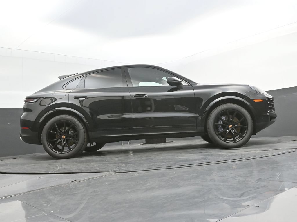 Certified 2026 Porsche Cayenne Coupe AWD/4WD image 36