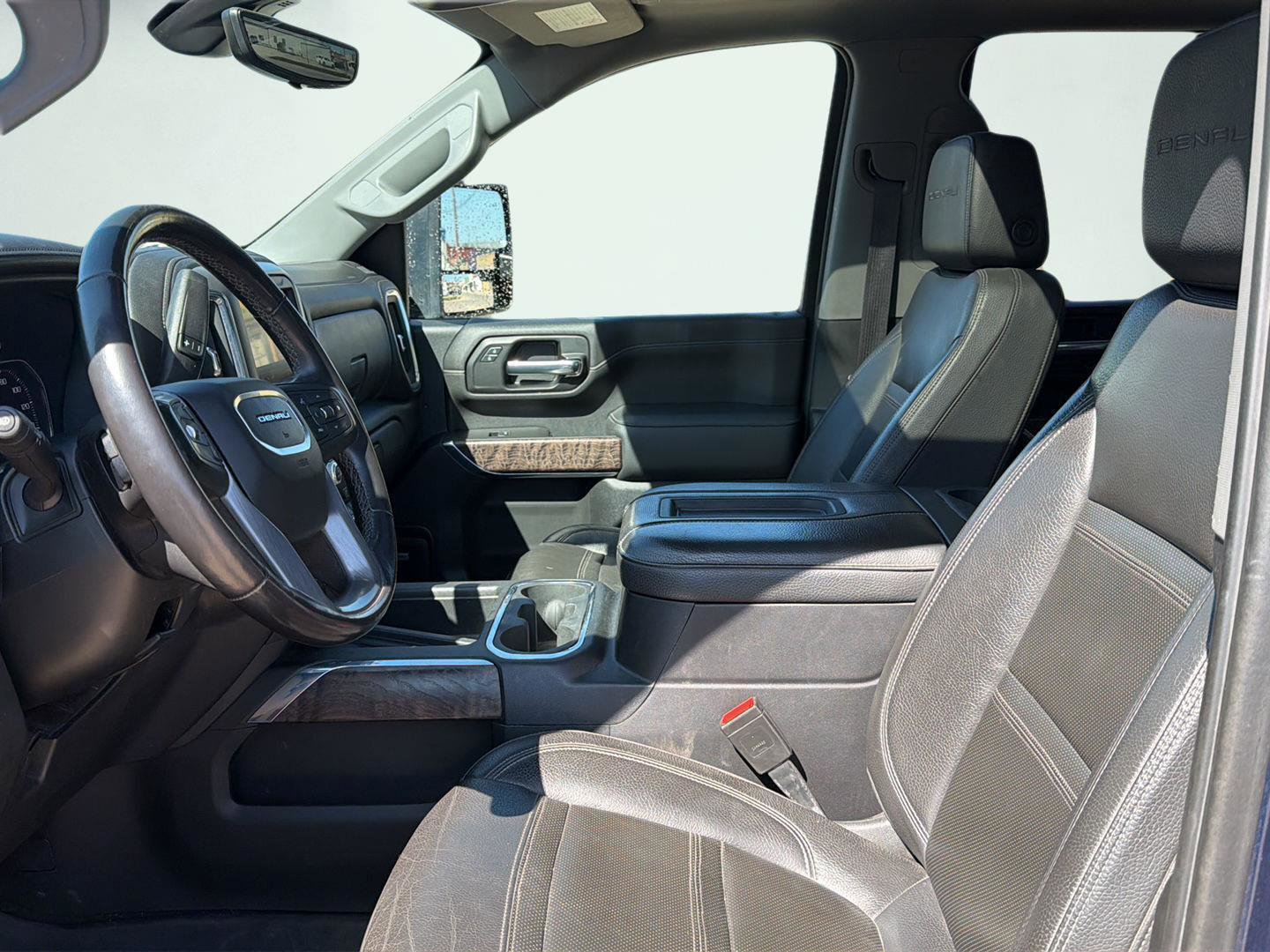 Used 2021 GMC Sierra 2500 Denali w/ Denali Ultimate Package AWD/4WD image 9