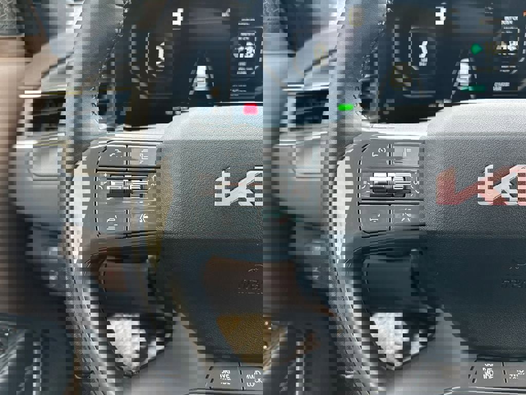 Used 2024 Kia EV9 GT-Line image 17