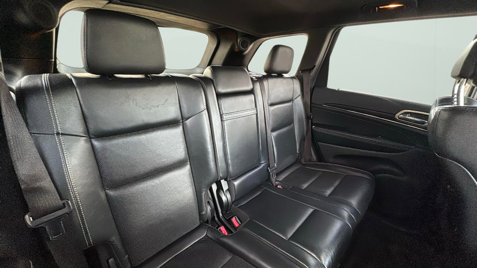Used 2015 Jeep Grand Cherokee Limited w/ Luxury Group II image 24