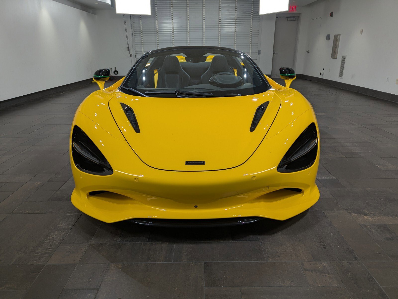 New 2026 McLaren 750S Spider RWD image 2