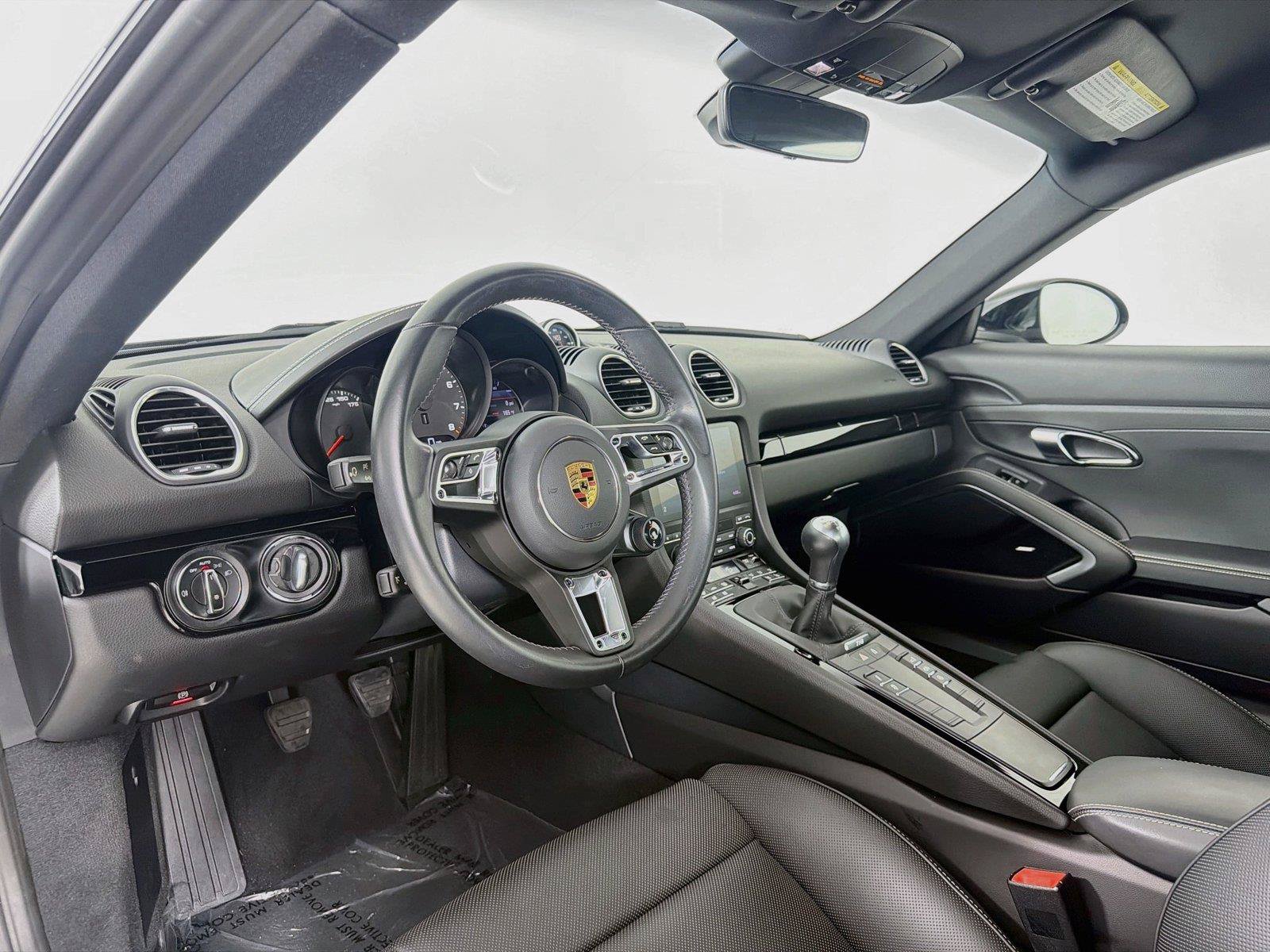 Certified 2024 Porsche 718 Cayman RWD image 4