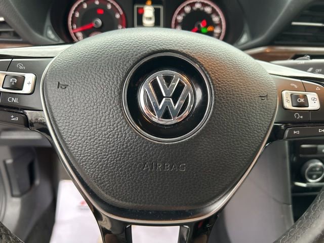 Used 2020 Volkswagen Passat 2.0T SEL image 22