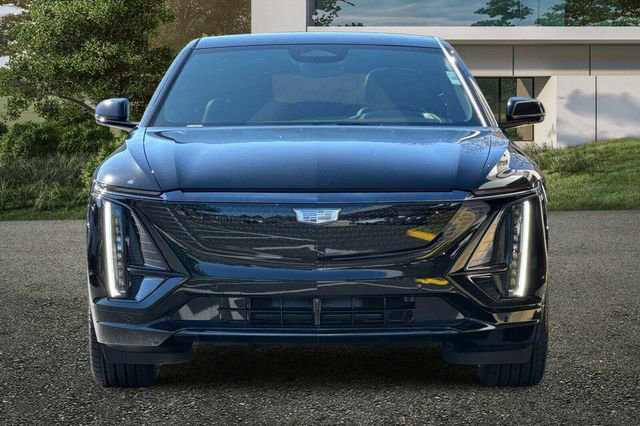 New 2026 Cadillac Lyriq Signature Sport w/ LPO, Floor Liner Package image 9