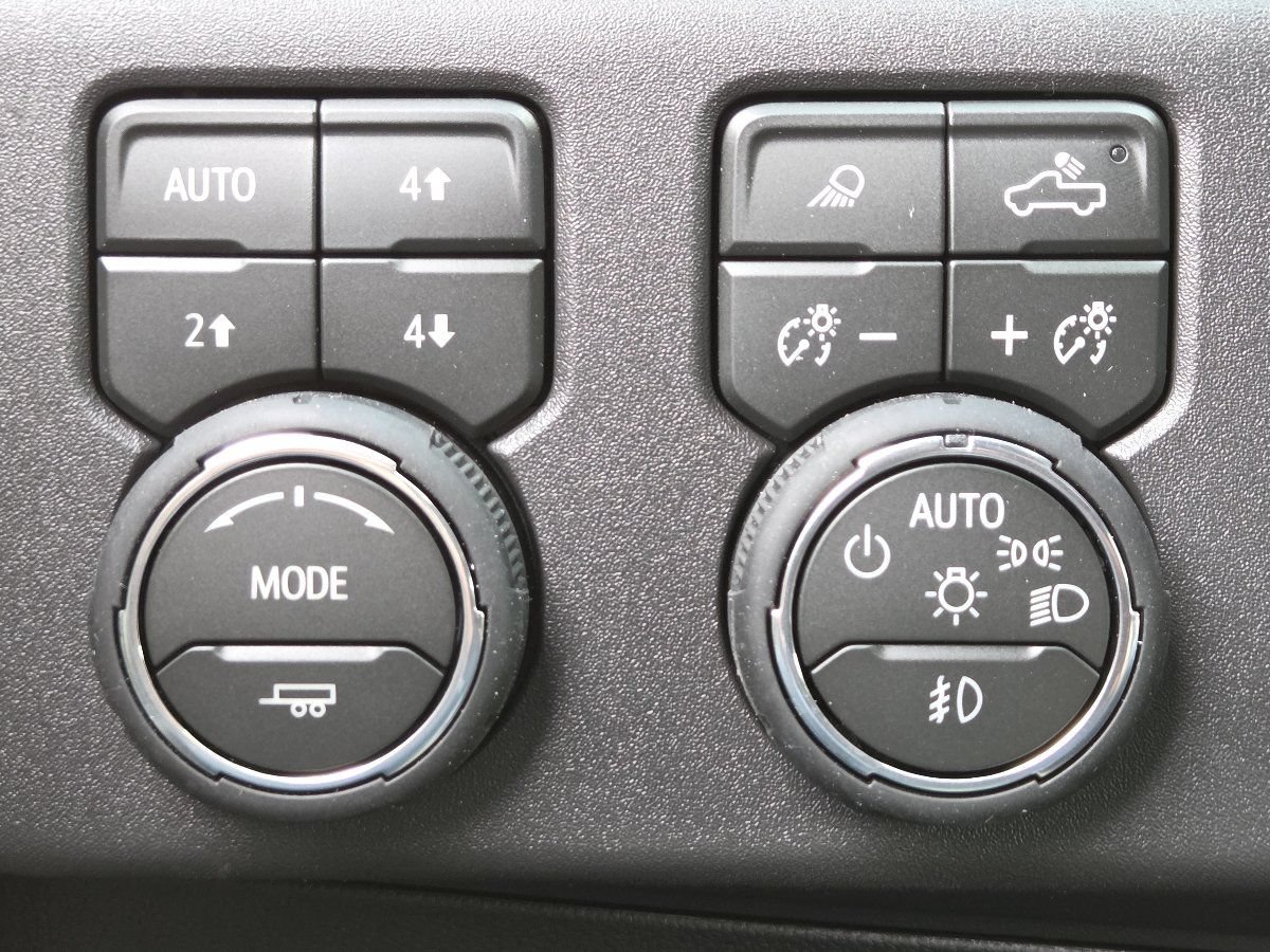 New 2026 Chevrolet Silverado 1500 High Country AWD/4WD image 7