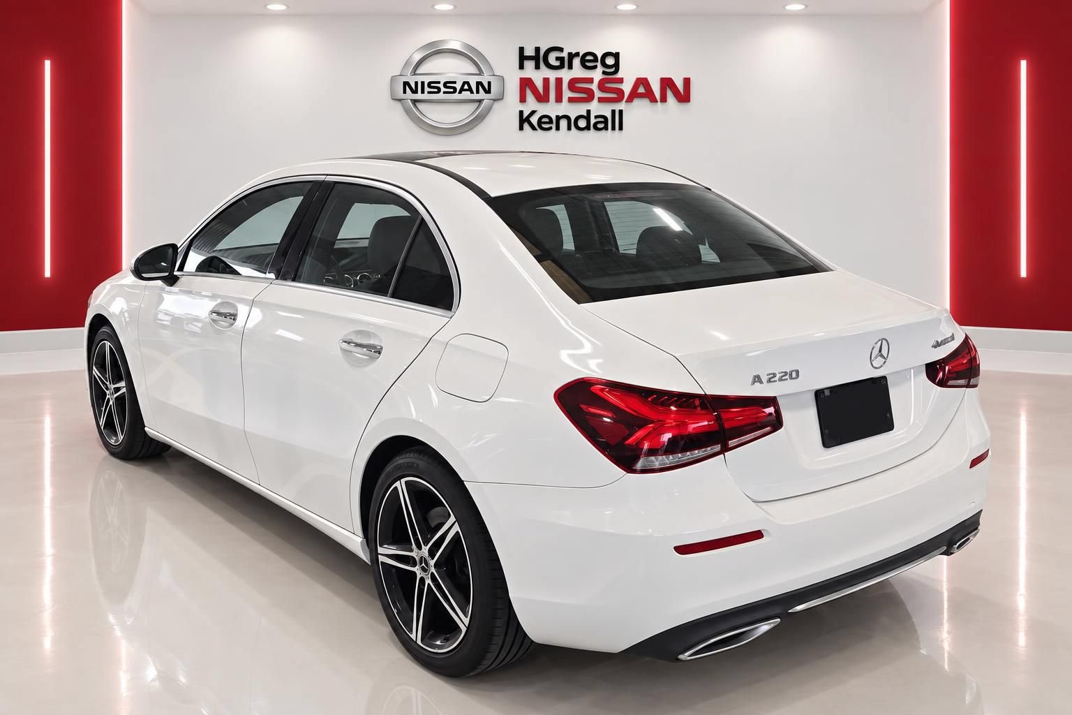 Used 2019 Mercedes-Benz A 220 4MATIC image 4