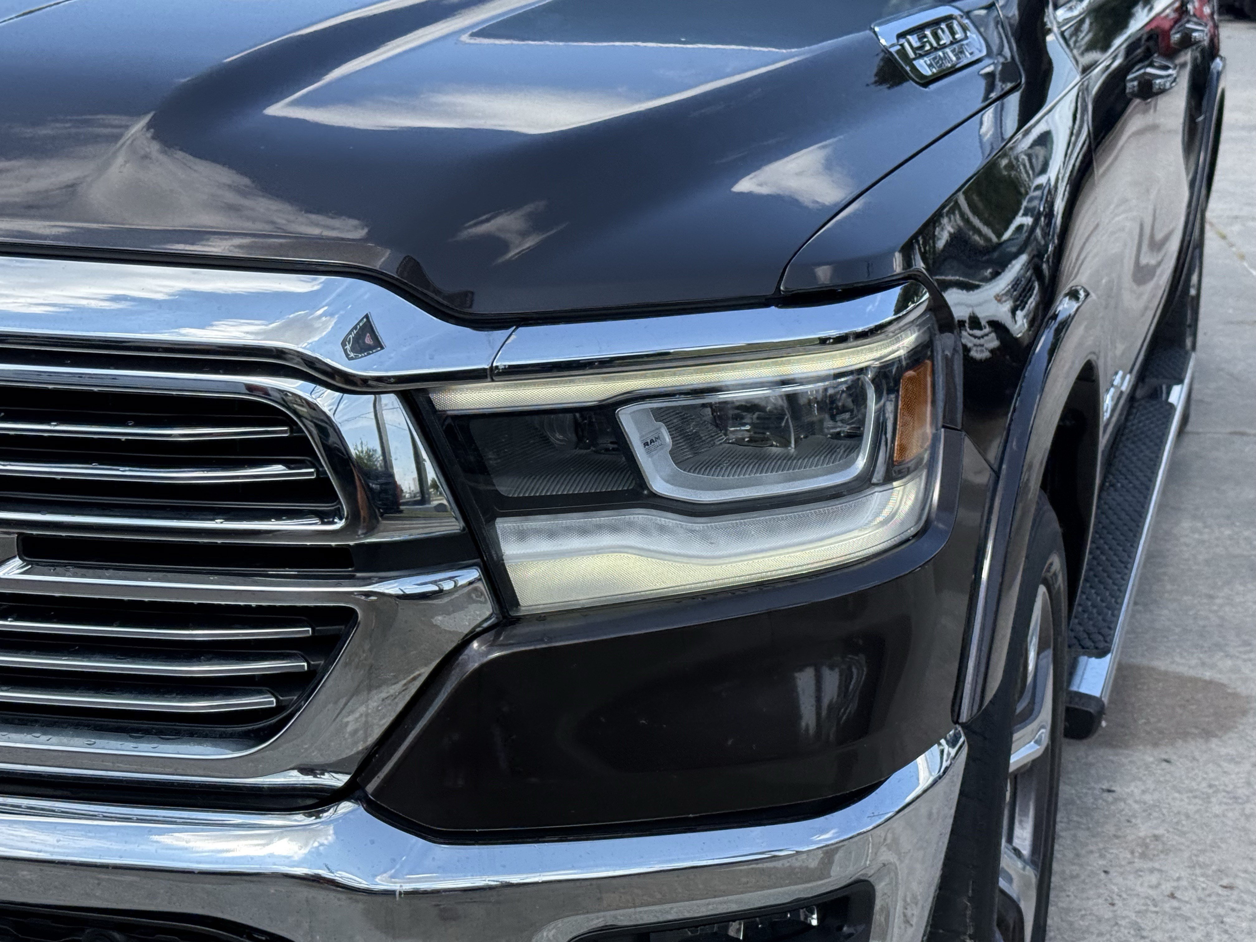 Used 2019 RAM 1500 Laramie RWD image 11