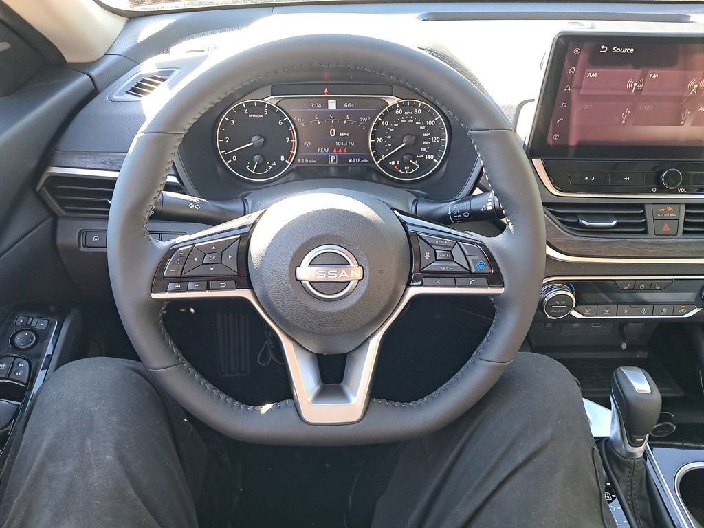 New 2025 Nissan Altima 2.5 SL image 13