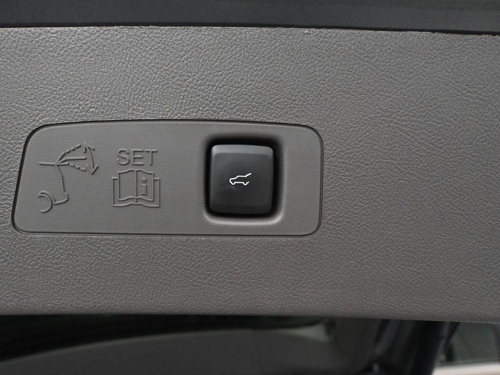 Used 2024 Lincoln Corsair Reserve w/ Towing Package image 41