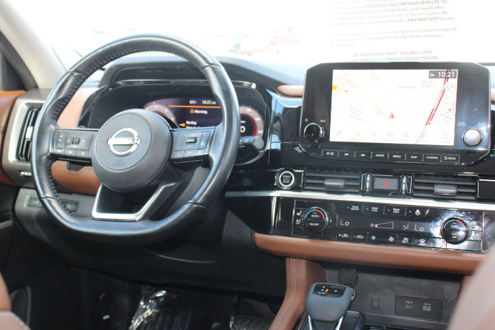 Used 2023 Nissan Pathfinder Platinum image 26