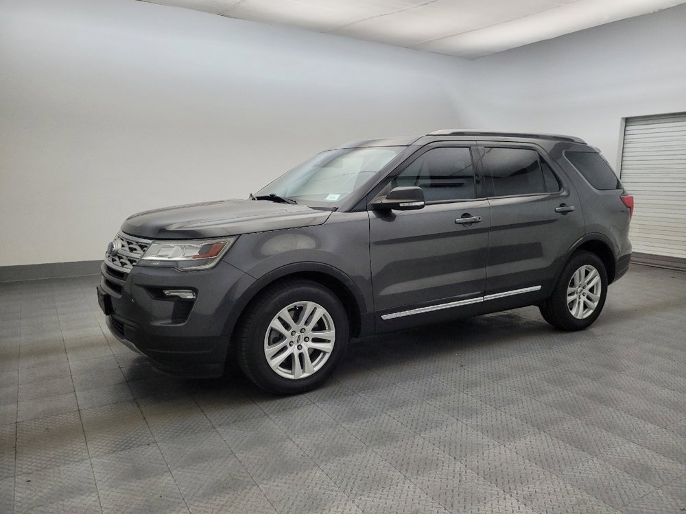 Used 2019 Ford Explorer XLT w/ Equipment Group 202A FWD image 2