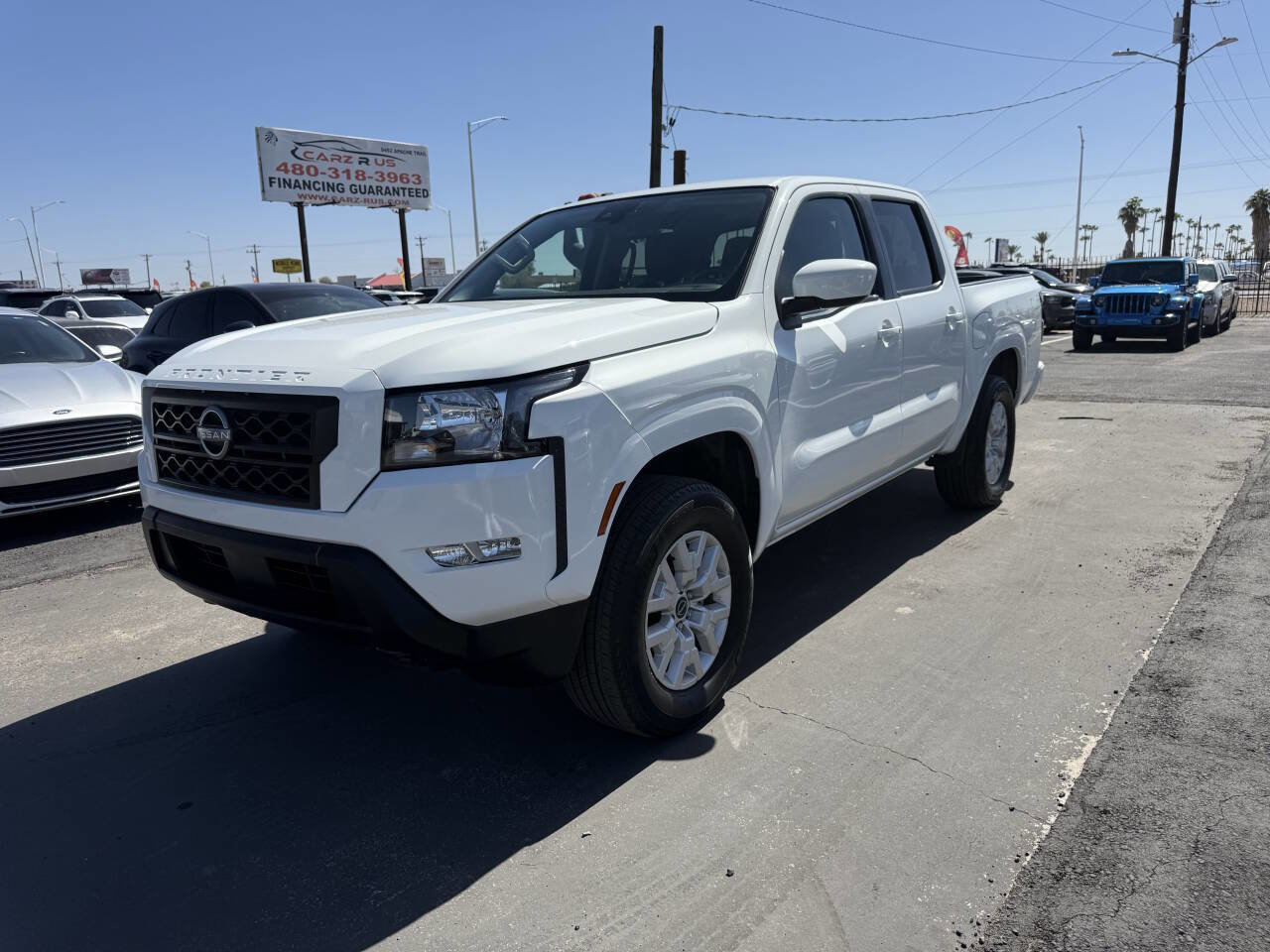 Used 2024 Nissan Frontier SV w/ SV Convenience Package image 3