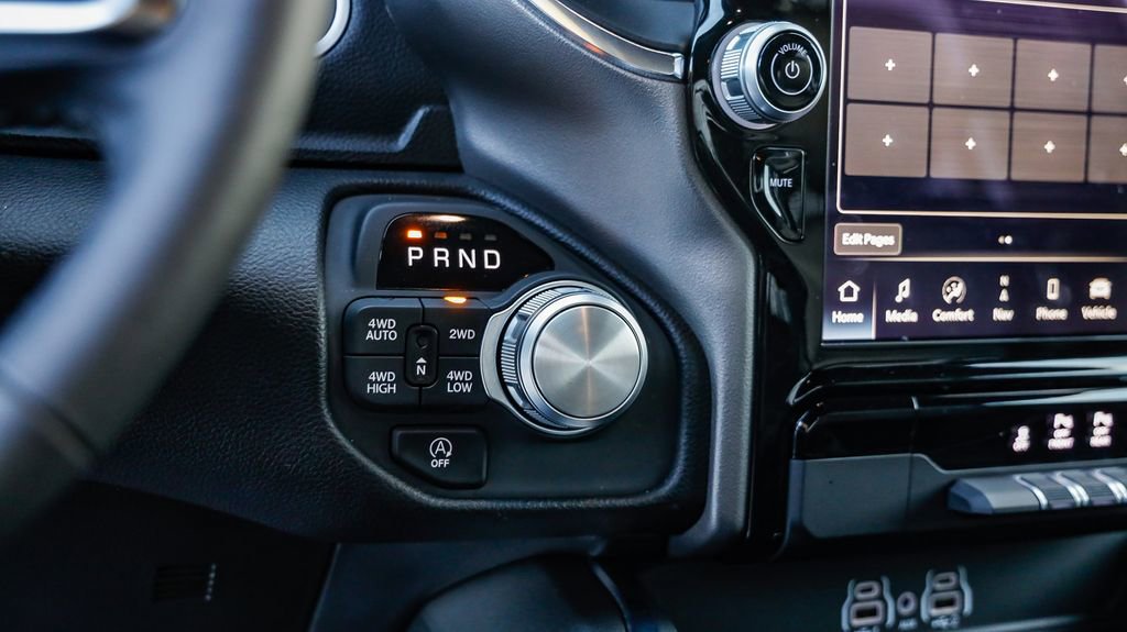 Used 2026 RAM 1500 Laramie AWD/4WD image 22