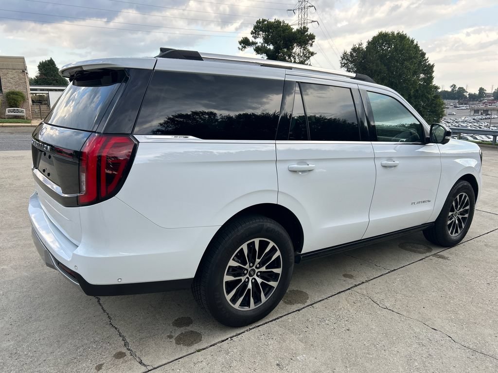 Used 2025 Ford Expedition Platinum AWD/4WD image 6