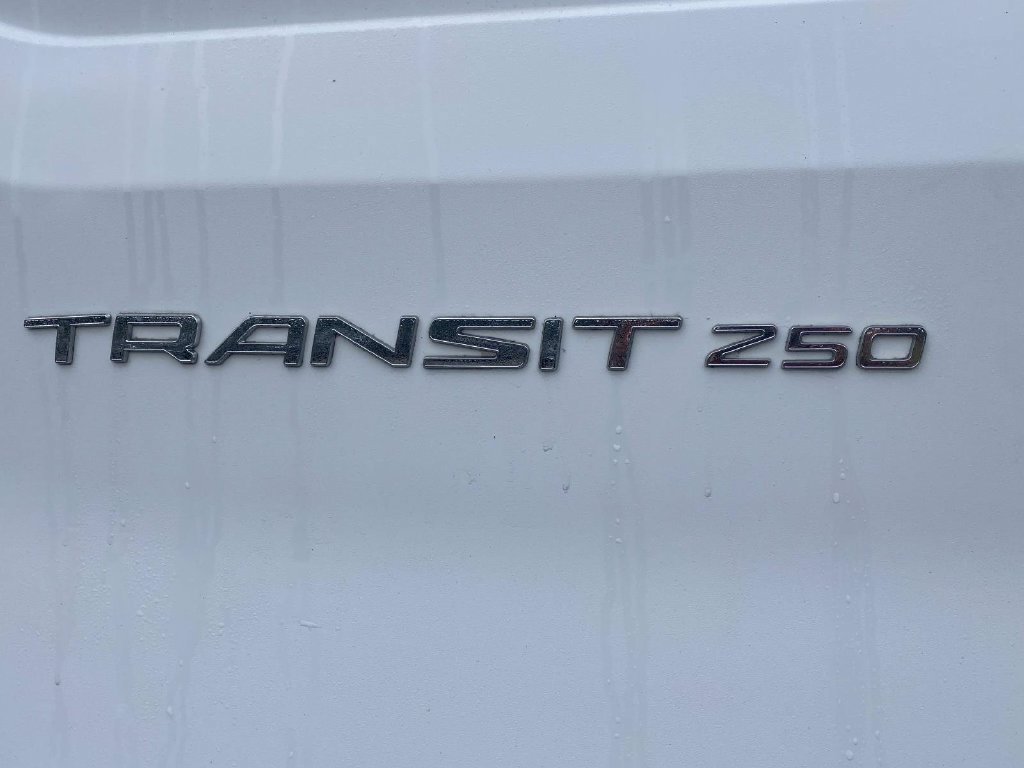 Used 2025 Ford Transit 250 148 Medium Roof RWD image 5