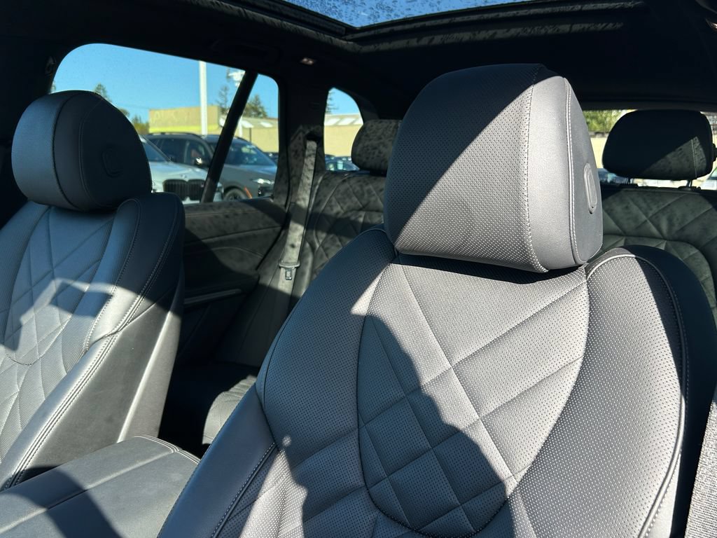 Used 2024 BMW X5 xDrive50e w/ Premium Package AWD/4WD image 14