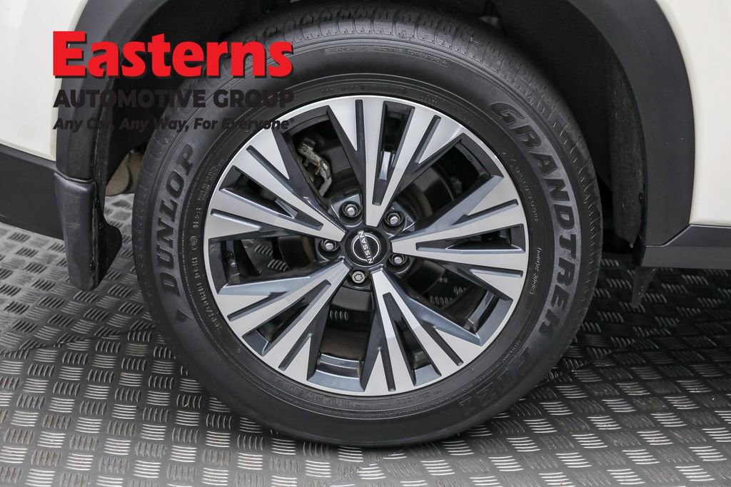 Used 2022 Nissan Rogue SV w/ SV Premium Package image 30