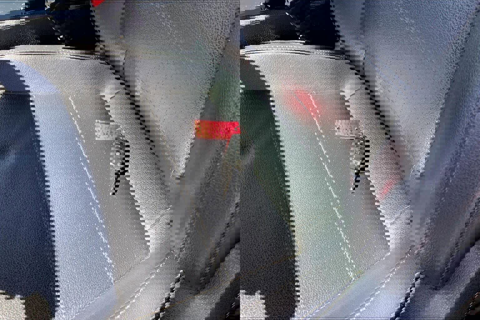 Used 2018 Volkswagen Passat 2.0T R-Line w/ R-Line Lighting Package FWD image 14