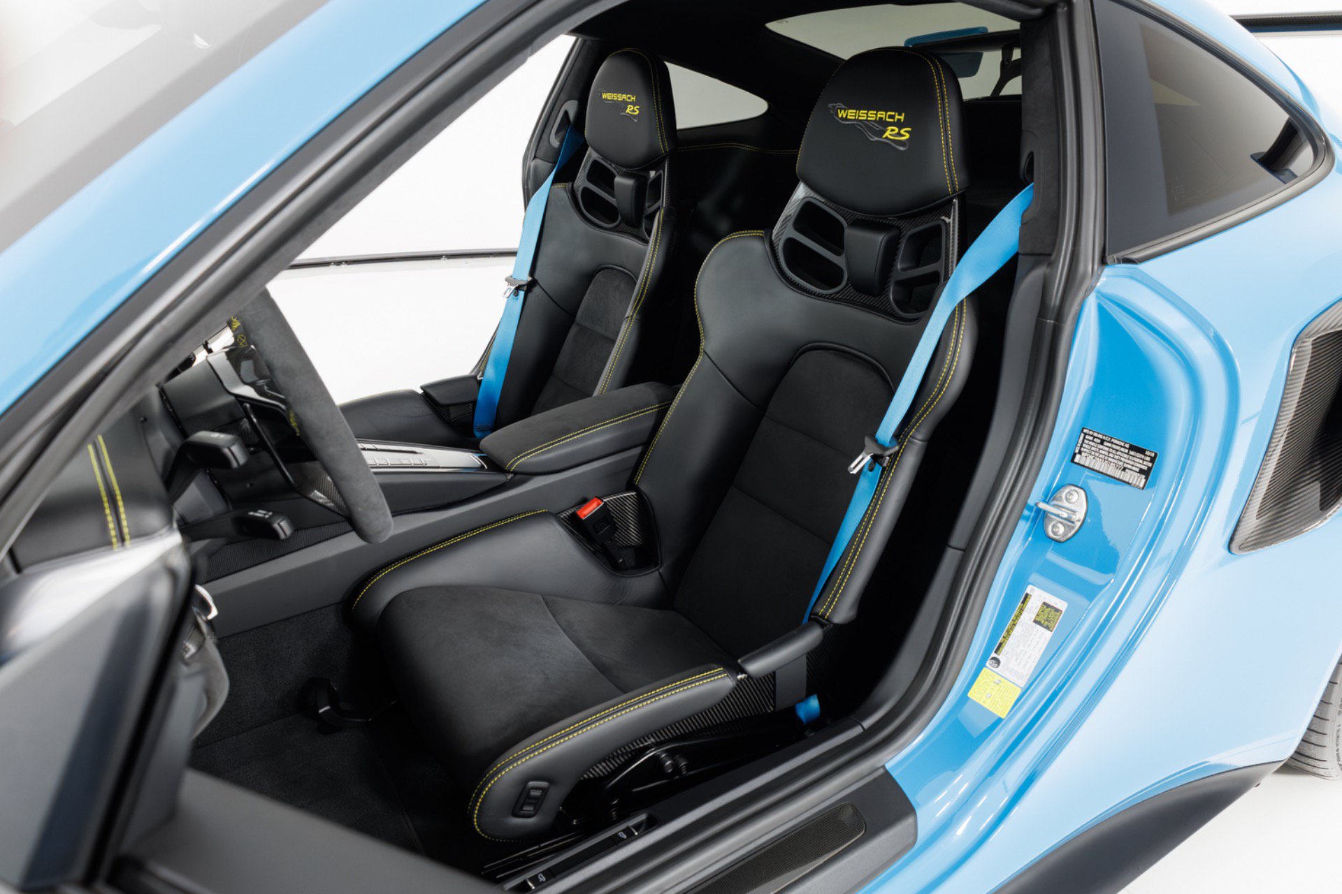 Used 2018 Porsche 911 GT2 RS RWD image 16