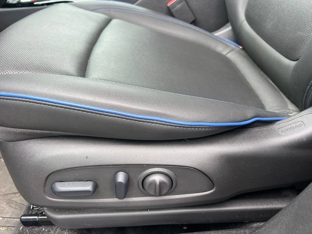 Used 2025 Buick Encore GX Sport Touring w/ Comfort Package AWD/4WD image 21