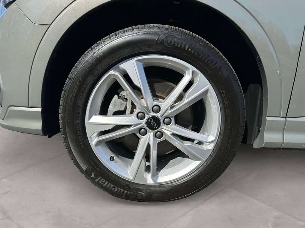 Certified 2023 Audi Q3 2.0T Premium Plus w/ Premium Plus Package image 7