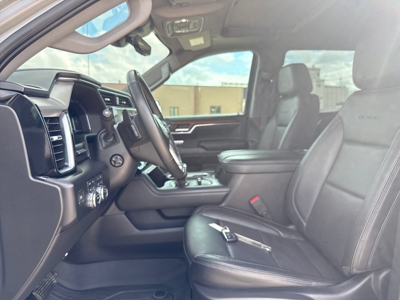 Used 2023 GMC Sierra 1500 Denali w/ Denali Reserve Package AWD/4WD image 21