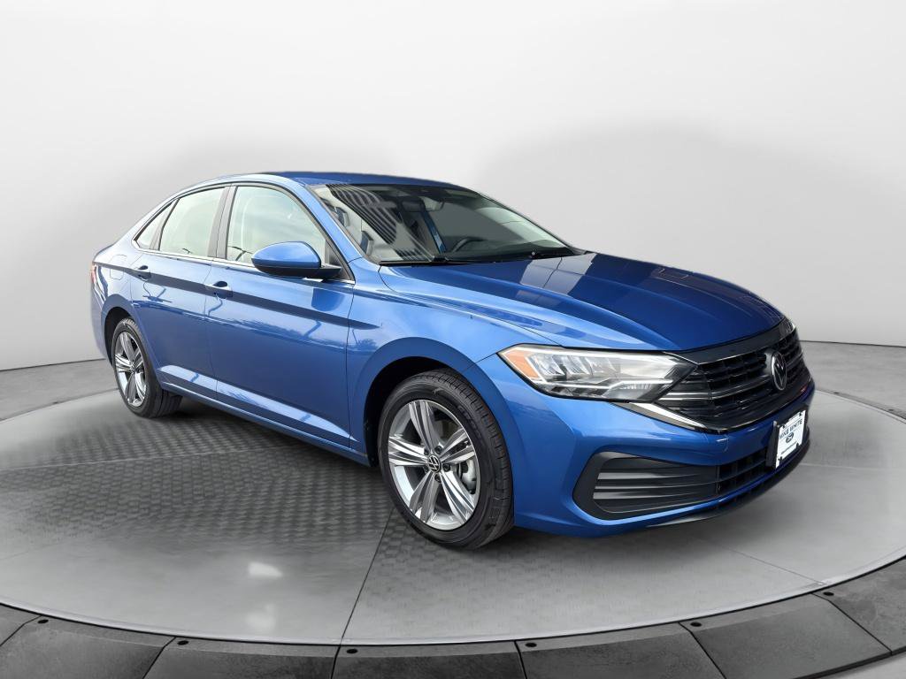 Used 2024 Volkswagen Jetta SE FWD image 1