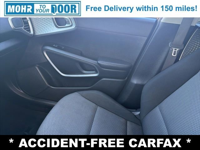 Used 2022 Kia Soul LX image 24